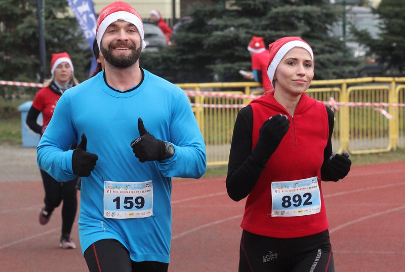 1200 uczestników pobiegło w VI Biegu Mikołajkowym [foto]