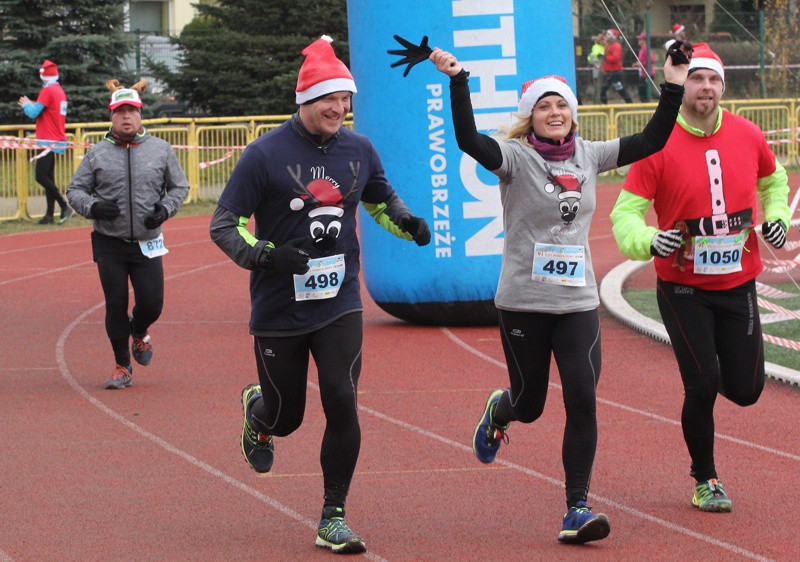 1200 uczestników pobiegło w VI Biegu Mikołajkowym [foto]
