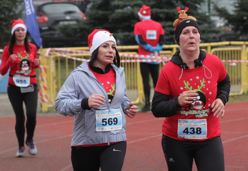 1200 uczestników pobiegło w VI Biegu Mikołajkowym [foto]