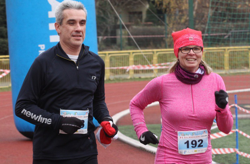 1200 uczestników pobiegło w VI Biegu Mikołajkowym [foto]