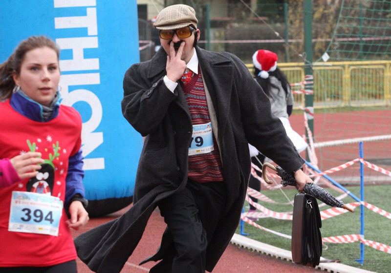 1200 uczestników pobiegło w VI Biegu Mikołajkowym [foto]