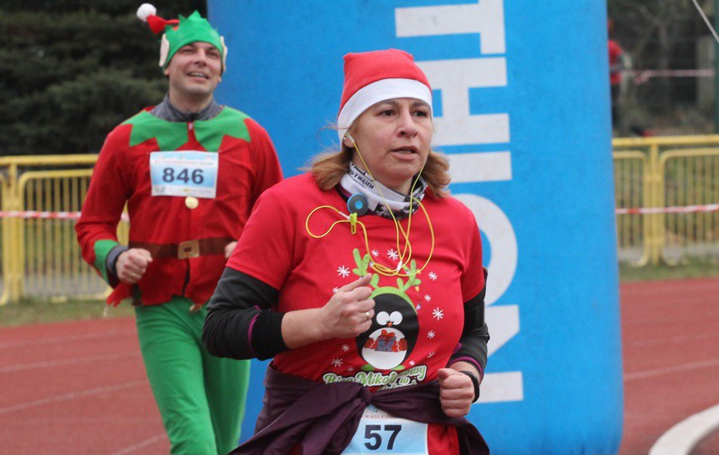 1200 uczestników pobiegło w VI Biegu Mikołajkowym [foto]