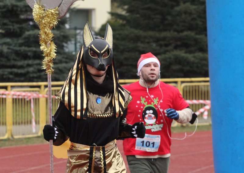 1200 uczestników pobiegło w VI Biegu Mikołajkowym [foto]