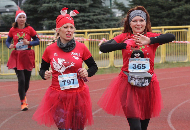 1200 uczestników pobiegło w VI Biegu Mikołajkowym [foto]