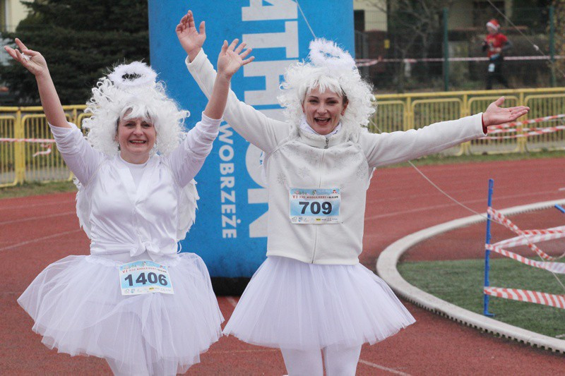 1200 uczestników pobiegło w VI Biegu Mikołajkowym [foto]