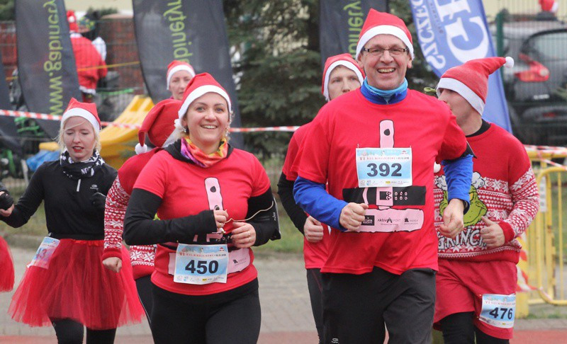 1200 uczestników pobiegło w VI Biegu Mikołajkowym [foto]