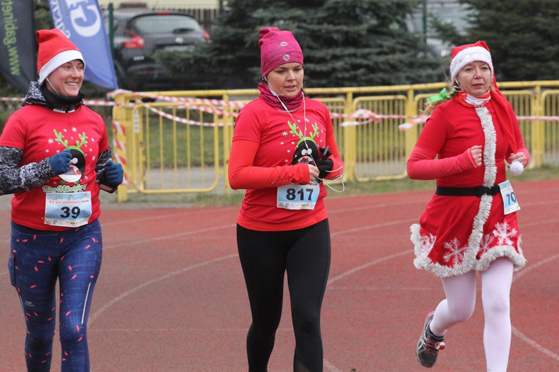 1200 uczestników pobiegło w VI Biegu Mikołajkowym [foto]