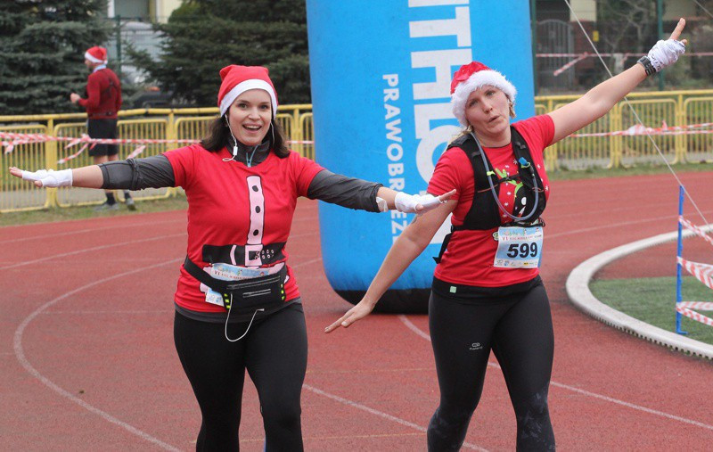 1200 uczestników pobiegło w VI Biegu Mikołajkowym [foto]