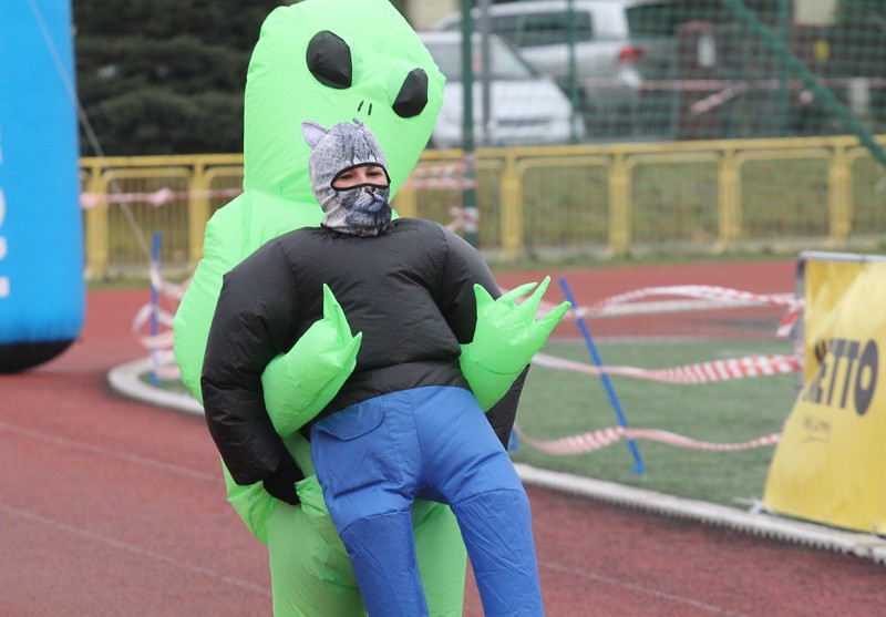 1200 uczestników pobiegło w VI Biegu Mikołajkowym [foto]