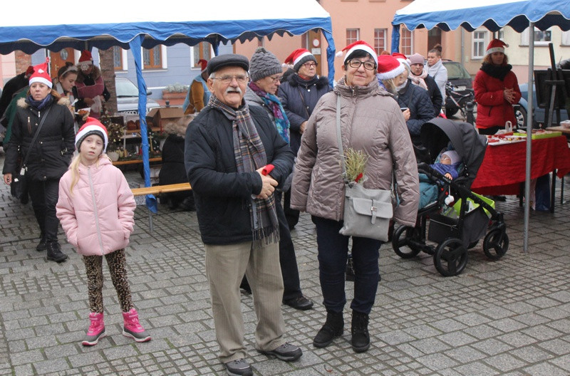 Jarmark Bożonarodzeniowy i Noworoczny w Nowym Warpnie [foto]