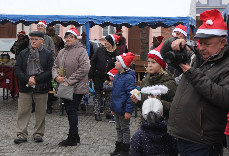 Jarmark Bożonarodzeniowy i Noworoczny w Nowym Warpnie [foto]