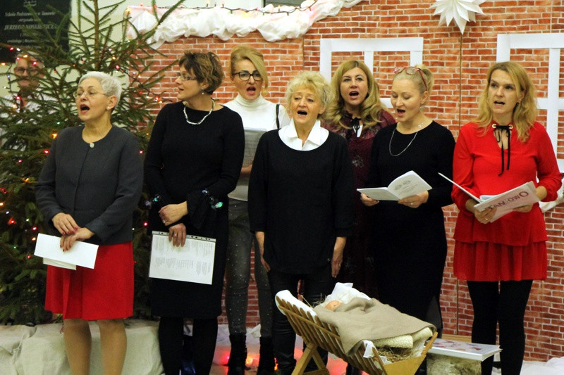 Jasełka i koncert kolęd w Szkole Podstawowej w Tanowie [foto/wideo]