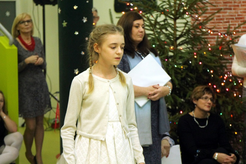 Jasełka i koncert kolęd w Szkole Podstawowej w Tanowie [foto/wideo]