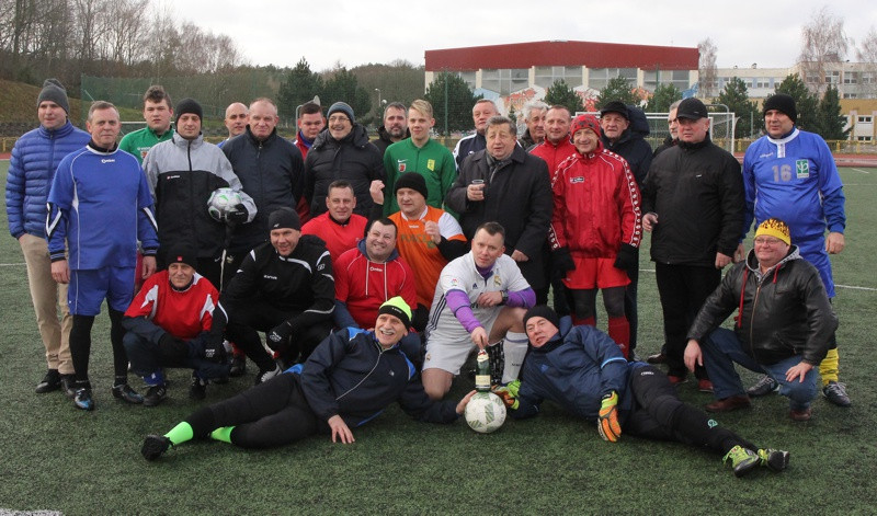 Noworoczne zmagania na boisku [foto]