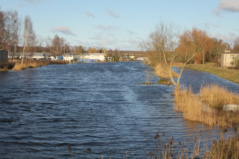 Utrzymuje się wysoki poziom wody [foto]