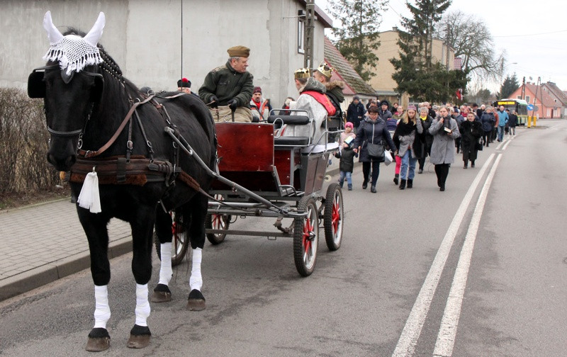 Orszak Trzech Króli w Policach-Jasienicy [foto/wideo]