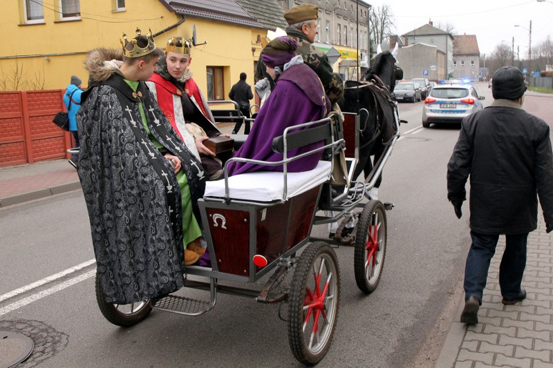 Orszak Trzech Króli w Policach-Jasienicy [foto/wideo]