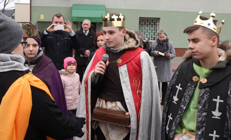Orszak Trzech Króli w Policach-Jasienicy [foto/wideo]