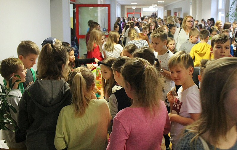 #WOŚP - 7110,07 zł zebrali uczniowie SP 8 w Policach [foto]