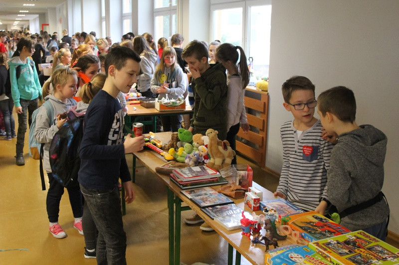 #WOŚP - 7110,07 zł zebrali uczniowie SP 8 w Policach [foto]