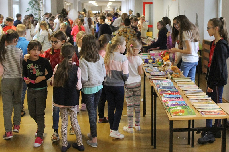 #WOŚP - 7110,07 zł zebrali uczniowie SP 8 w Policach [foto]