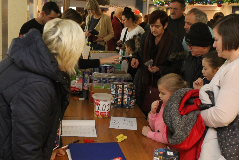 #WOŚP - 27. Finał WOŚP w Miejskim Ośrodku Kultury w Policach [foto/wideo]