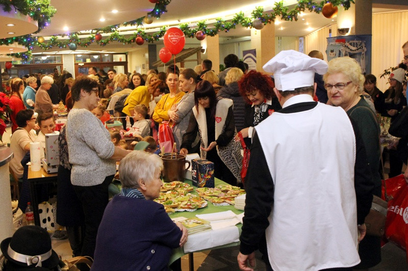 #WOŚP - 27. Finał WOŚP w Miejskim Ośrodku Kultury w Policach [foto/wideo]