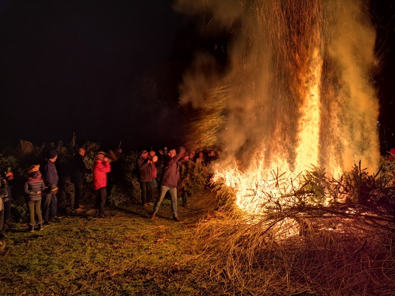 Każdy mógł spalić swoją starą... [foto]