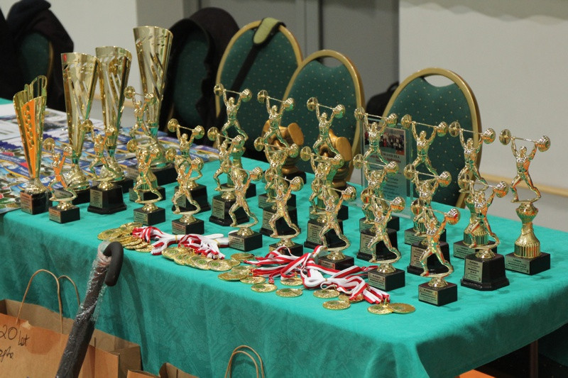 IX Drużynowy Turniej Młodziczek i Młodzików w podnoszeniu ciężarów [foto]