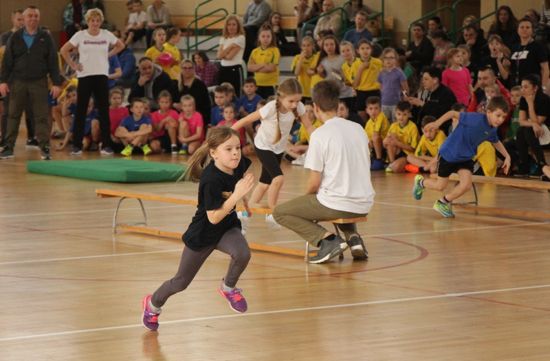 Turniej Gier i Zabaw Ruchowych dla uczniów Szkół Podstawowych [foto]