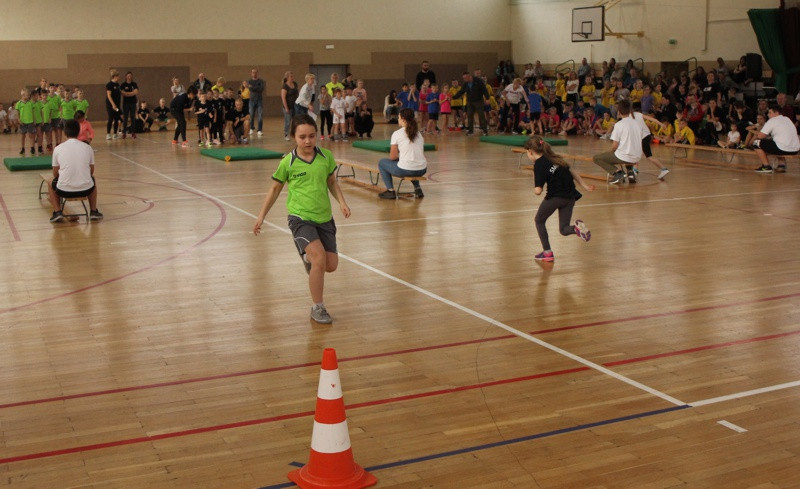 Turniej Gier i Zabaw Ruchowych dla uczniów Szkół Podstawowych [foto]