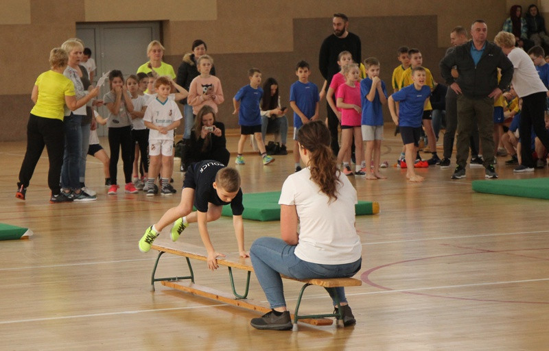 Turniej Gier i Zabaw Ruchowych dla uczniów Szkół Podstawowych [foto]