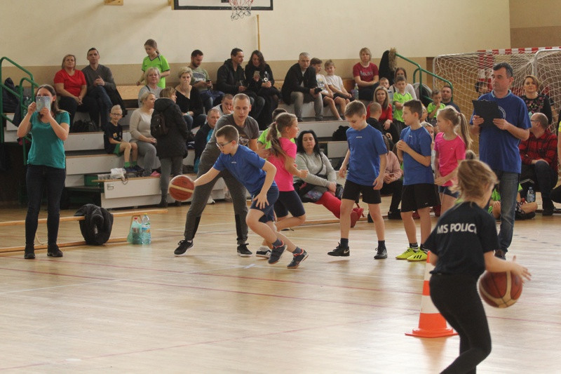 Turniej Gier i Zabaw Ruchowych dla uczniów Szkół Podstawowych [foto]