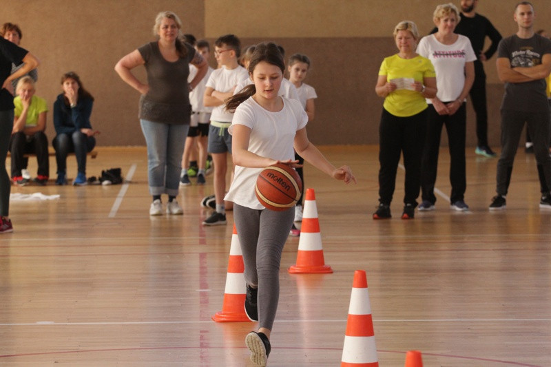 Turniej Gier i Zabaw Ruchowych dla uczniów Szkół Podstawowych [foto]