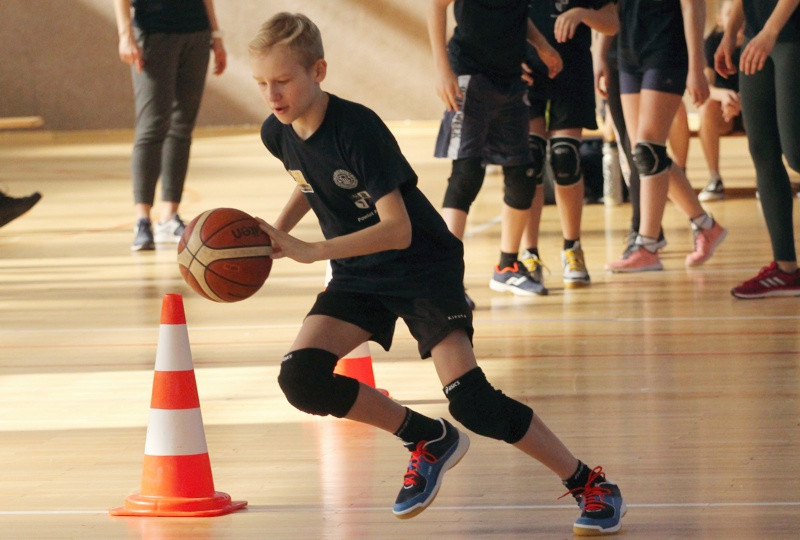 Turniej Gier i Zabaw Ruchowych dla uczniów Szkół Podstawowych [foto]