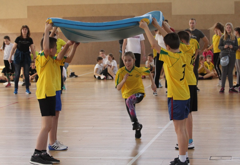 Turniej Gier i Zabaw Ruchowych dla uczniów Szkół Podstawowych [foto]
