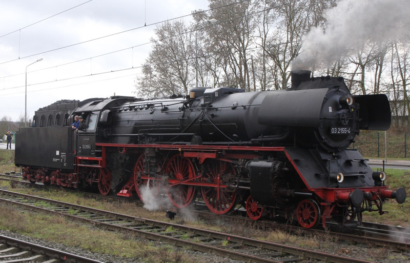 Zabytkowy pociąg w Policach [foto/wideo]