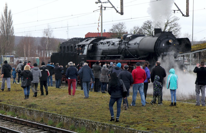 Zabytkowy pociąg w Policach [foto/wideo]