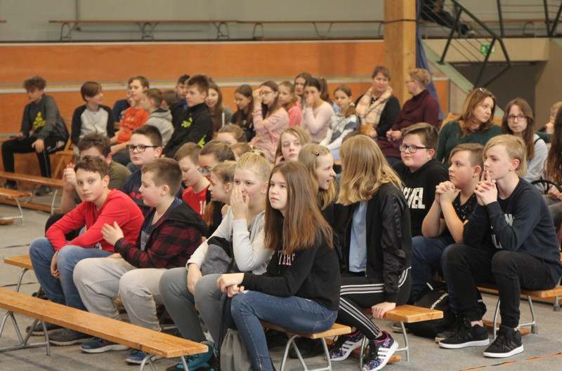 Projekty Edukacyjne w Filii SP 8 w Policach [foto]