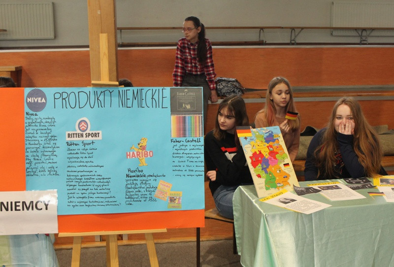 Projekty Edukacyjne w Filii SP 8 w Policach [foto]