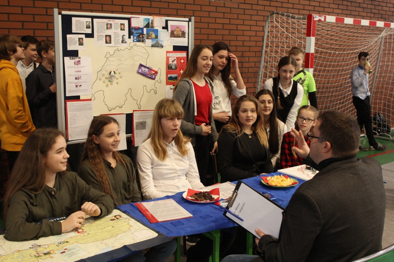 Projekty Edukacyjne w Filii SP 8 w Policach [foto]