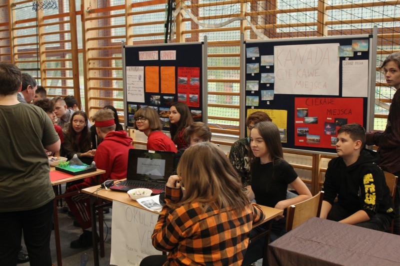 Projekty Edukacyjne w Filii SP 8 w Policach [foto]