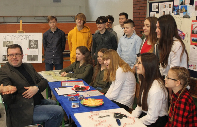 Projekty Edukacyjne w Filii SP 8 w Policach [foto]