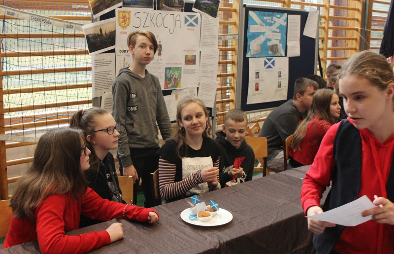 Projekty Edukacyjne w Filii SP 8 w Policach [foto]