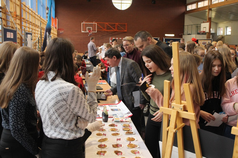 Projekty Edukacyjne w Filii SP 8 w Policach [foto]