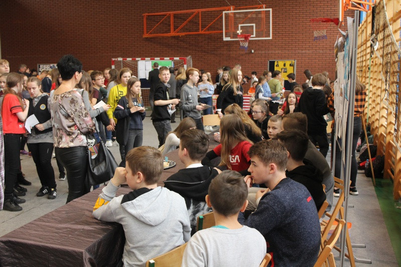 Projekty Edukacyjne w Filii SP 8 w Policach [foto]