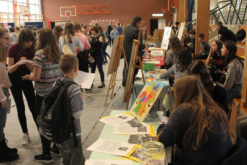 Projekty Edukacyjne w Filii SP 8 w Policach [foto]