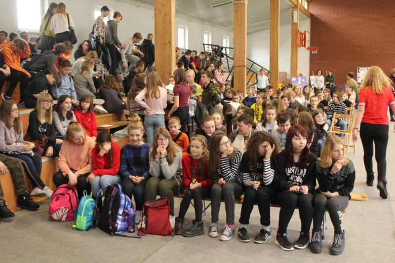 Projekty Edukacyjne w Filii SP 8 w Policach [foto]