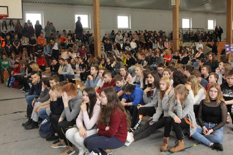 Projekty Edukacyjne w Filii SP 8 w Policach [foto]