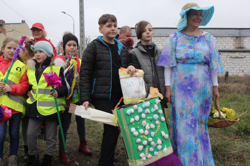 Kolorowe korowody przeszły ulicami Polic [foto/wideo]